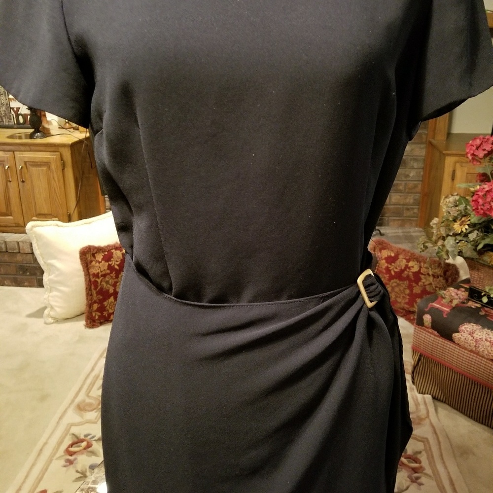 Dress - Picture 2 of 7